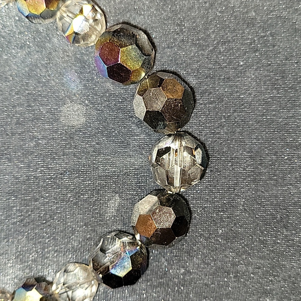Shiny Reflective Necklace - Picture 2 of 4